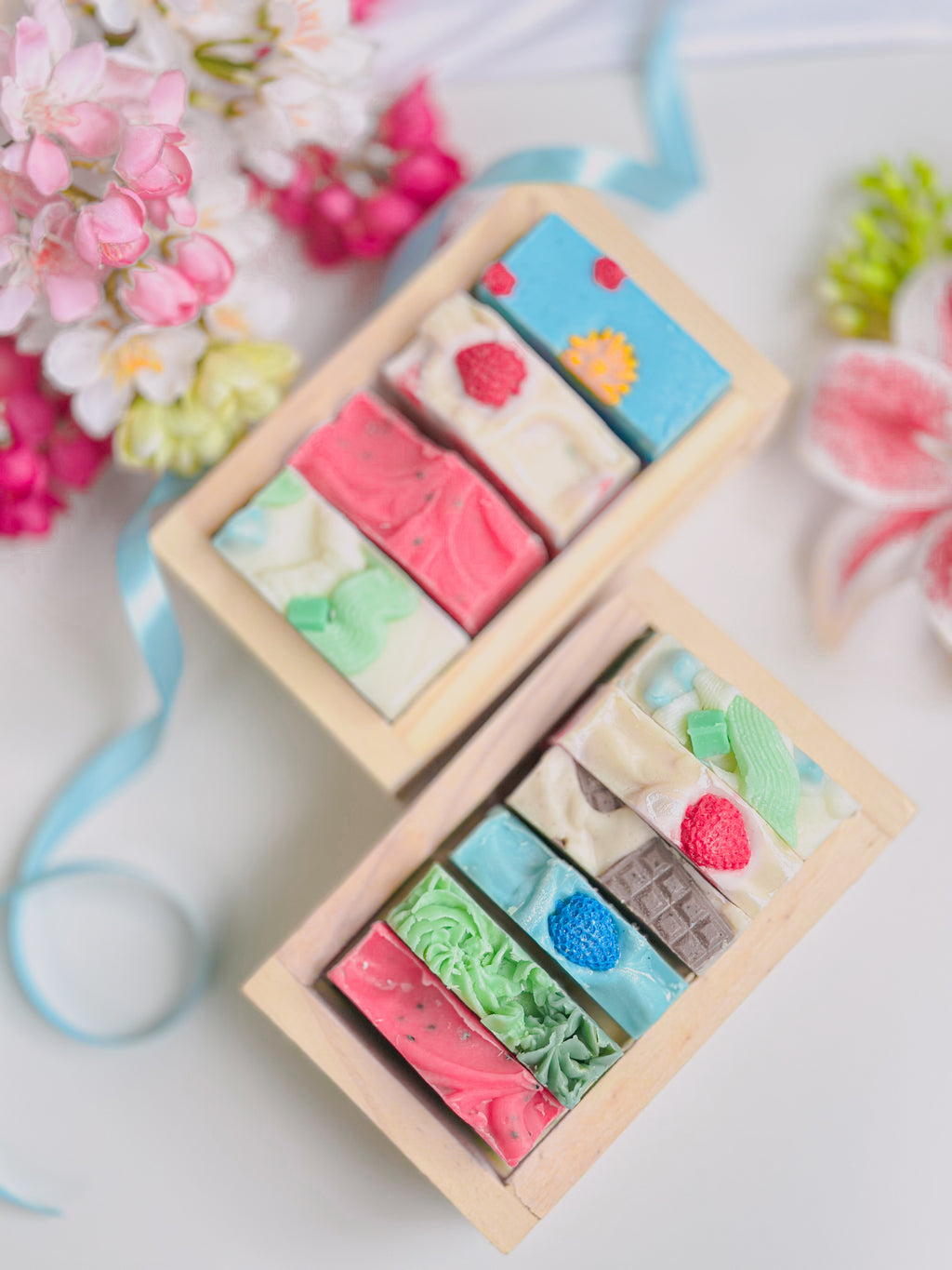 Wooden crate gift set